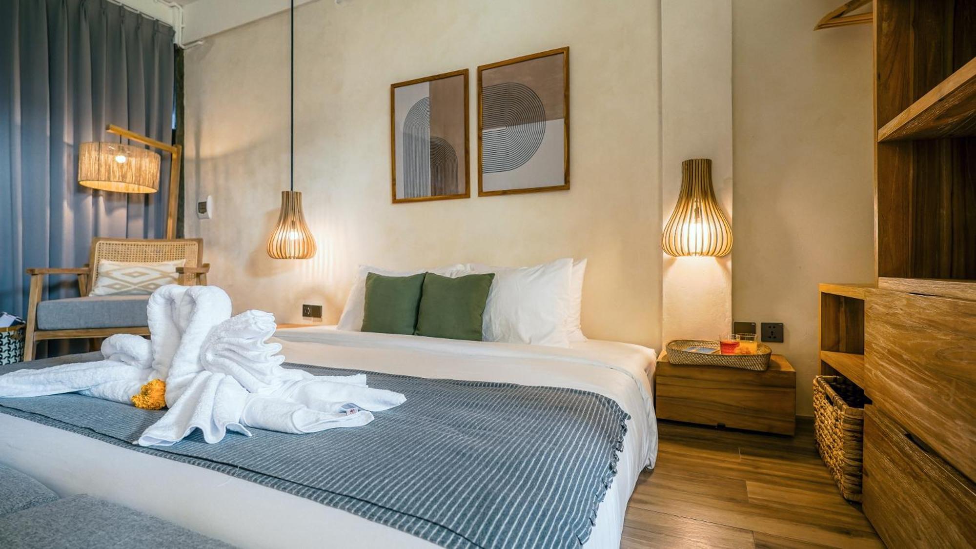 Alaya Homes D - Chic Japandi Loft In Apartemen *